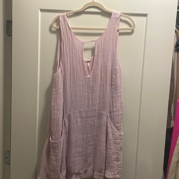Light purple keyhole dress with pockets - Picture 1 of 2